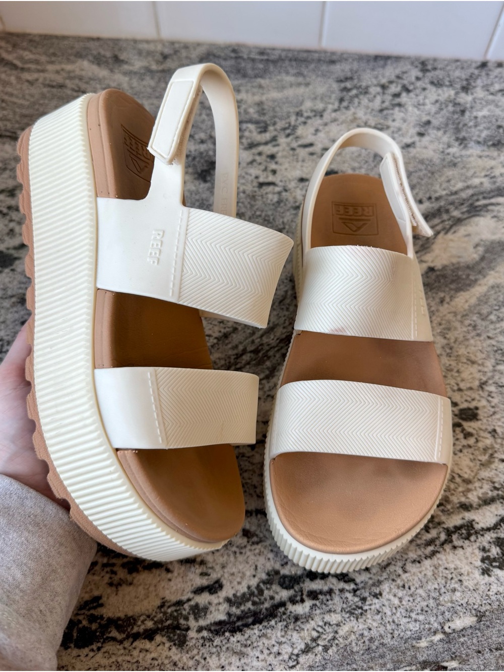 REEF Water Vista Higher Platform Sandal in Cloud. Size 6. VGUC